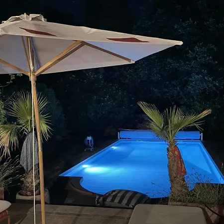 Villa Manoir Comte Savignac-sur-Leyze